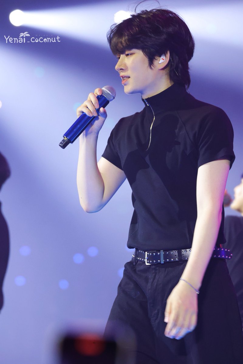 250822
#슈퍼주니어 #金希澈 #희철