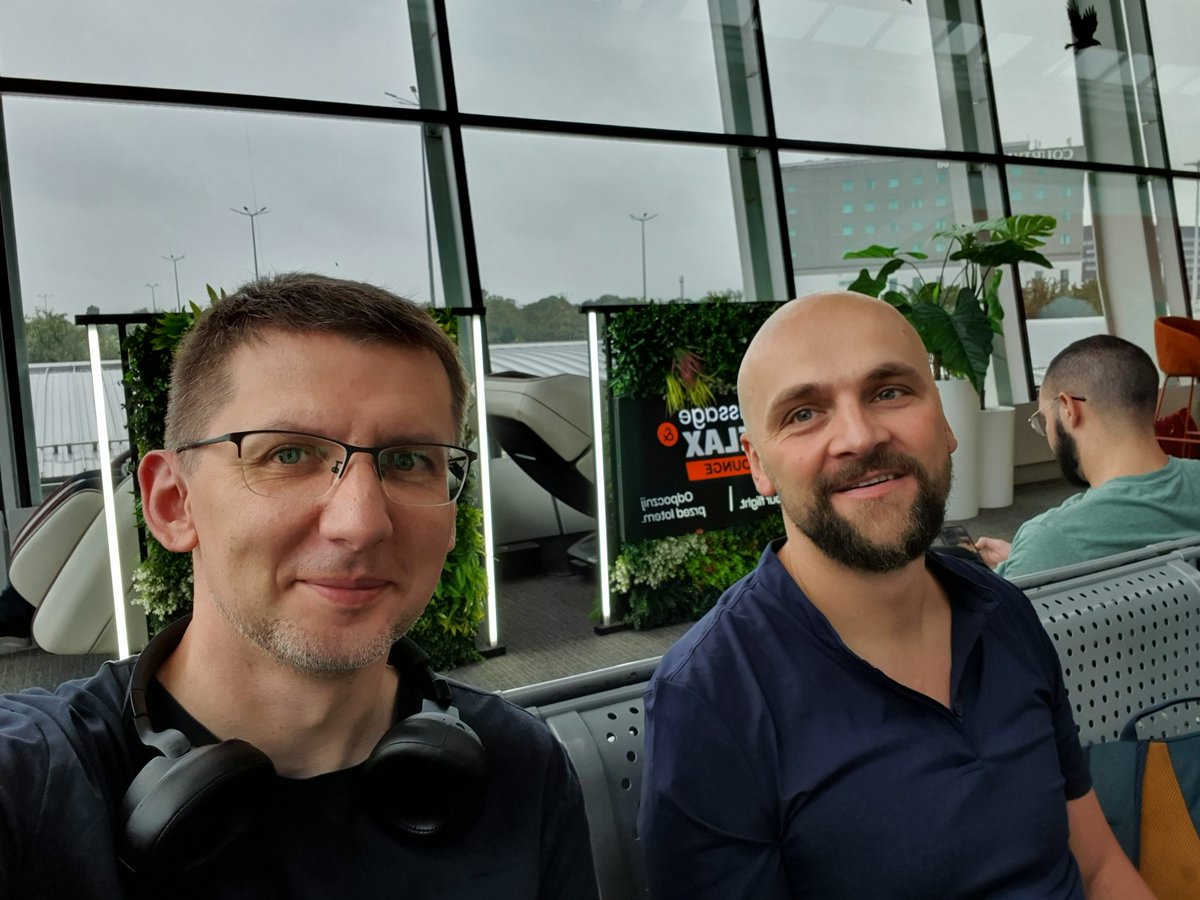 Ready for #RailsWorld ! Just about to take off to Amsterdam with <a href="/KozieMariusz/">Mariusz Kozieł</a>