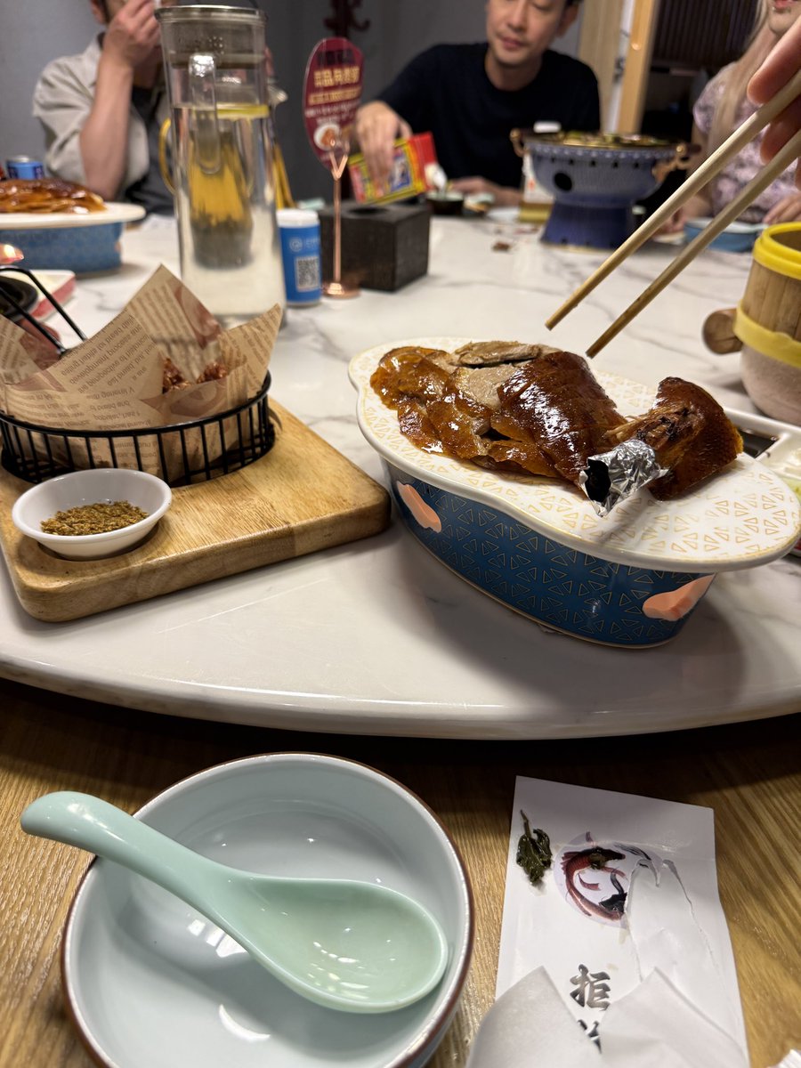 昨夜、北京到着🛬
いまみんなで昼食中です
本日@bluswing 中国ツアー初日！