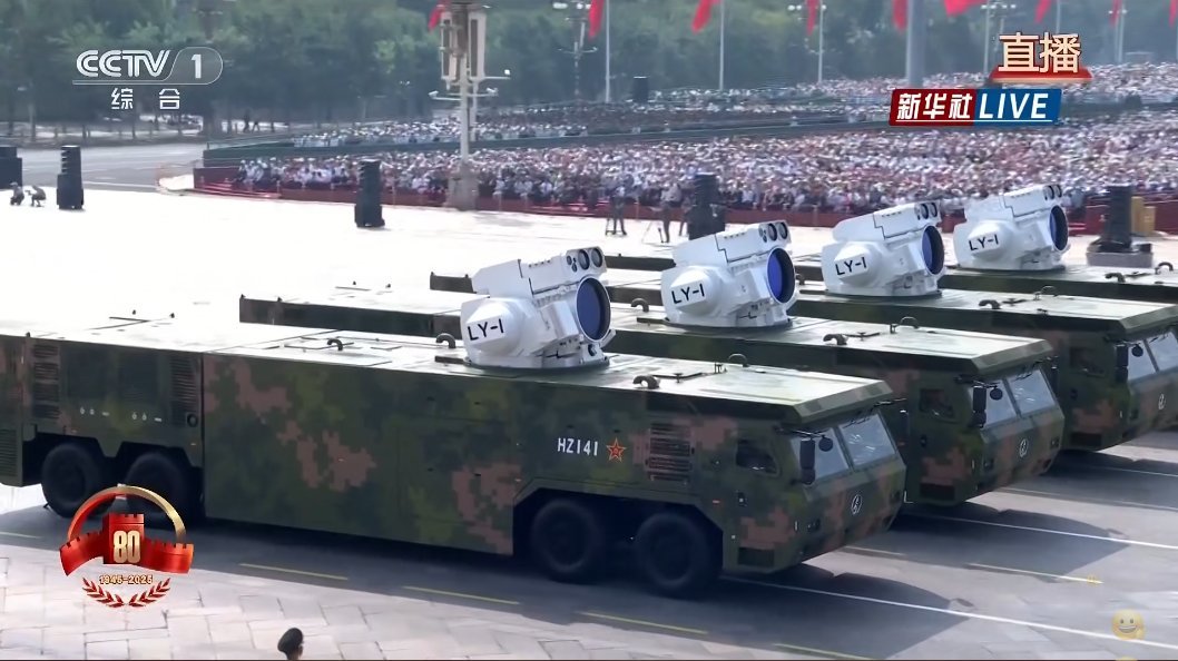 ZhaoShengyeCN's tweet photo. 看完大陆��三大阅兵以后，也不知道台蛙军队哭了没？不知道你们自己认为，反攻大陆还有戏没？ https://t.co/RQ2VWchv0V