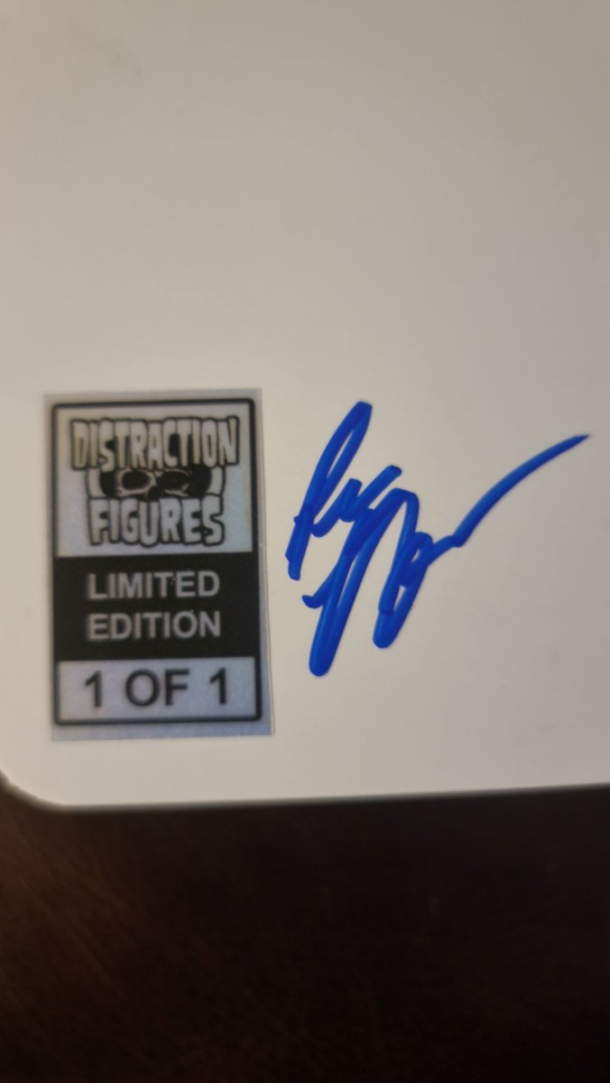 FlightMikeX's tweet image. This is my, one of one. 🍽️
The Old Country Buffet Playset by @distractfig — featuring ‘Gimmie That Guy’, The Carver, and the carving station.
Sealed in acrylic, forever preserving buffet glory. 🥩✨
#OneOfOne #DistractionFigures #OldCountryBuffet