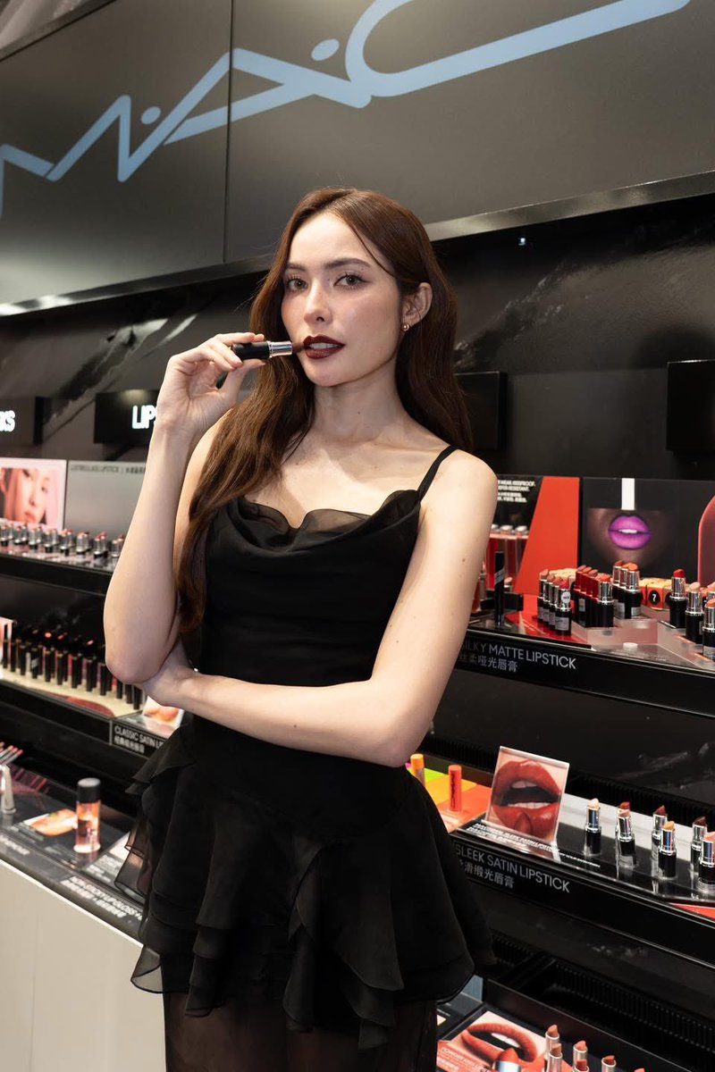 CHARLOTTE UPDATES (@charlottyupdate) on Twitter photo 📢🚨ขอชวนทุกคนเพิ่ม Engagement
📍Facebook : M•A•C Cosmetics
🔗 :facebook.com/share/p/1CUG6C…
❤️ LIKE
💬 COMMENT
⤴️ SHARE POSTS
⤴️ SHARE STORY
HAPPY VIBES CHARLOTTE03
STYLE YOUR LIPS MAC W CL
#MACLipStylingXCharlotte
#ชาล็อตออสติน #CharlotteAustin
<a href="/itscharlotty/">Charlotte Austin</a> 📢🚨ขอชวนทุกคนเพิ่ม Engagement
📍Facebook : M•A•C Cosmetics
🔗 :facebook.com/share/p/1CUG6C…
❤️ LIKE
💬 COMMENT
⤴️ SHARE POSTS
⤴️ SHARE STORY
HAPPY VIBES CHARLOTTE03
STYLE YOUR LIPS MAC W CL
#MACLipStylingXCharlotte
#ชาล็อตออสติน #CharlotteAustin
<a href="/itscharlotty/">Charlotte Austin</a>