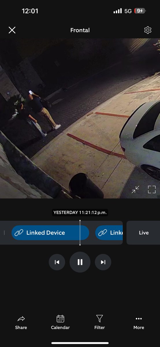 paconvs's tweet image. Cuidado con estas personas, andan por chipinque caminando a las 11:30 de la noche tomandole foto y metiendose a domicilios ( propiedad privada) @MAGS_SP 
@VecinoSPGG