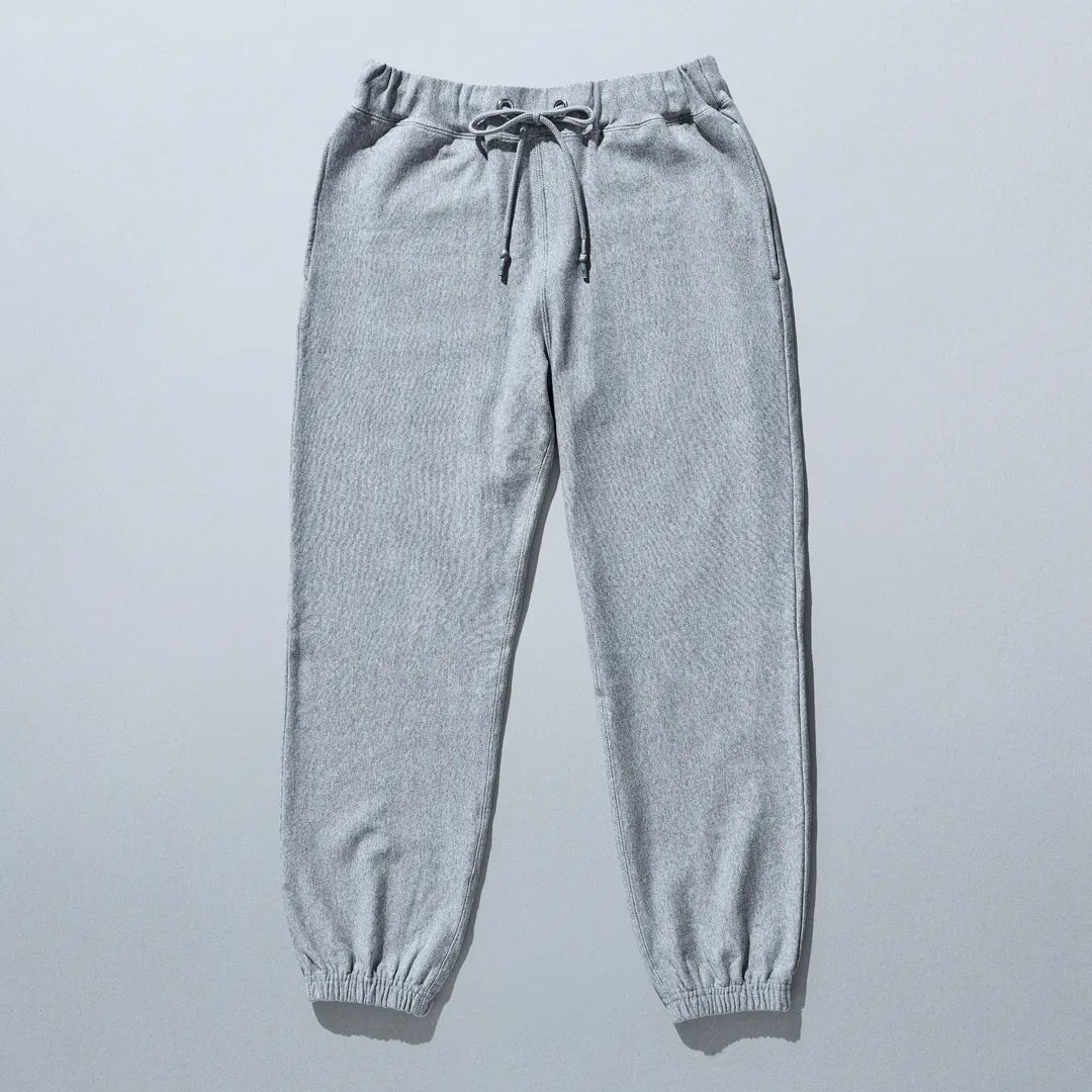 ファミリーマートが展開する「コンビニエンスウェア」から、新作の秋冬アイテムが登場。その中でも注目は、毎シーズン人気を集めるスウェットシリーズだ。
gqjapan.visitlink.me/ZbYiHp