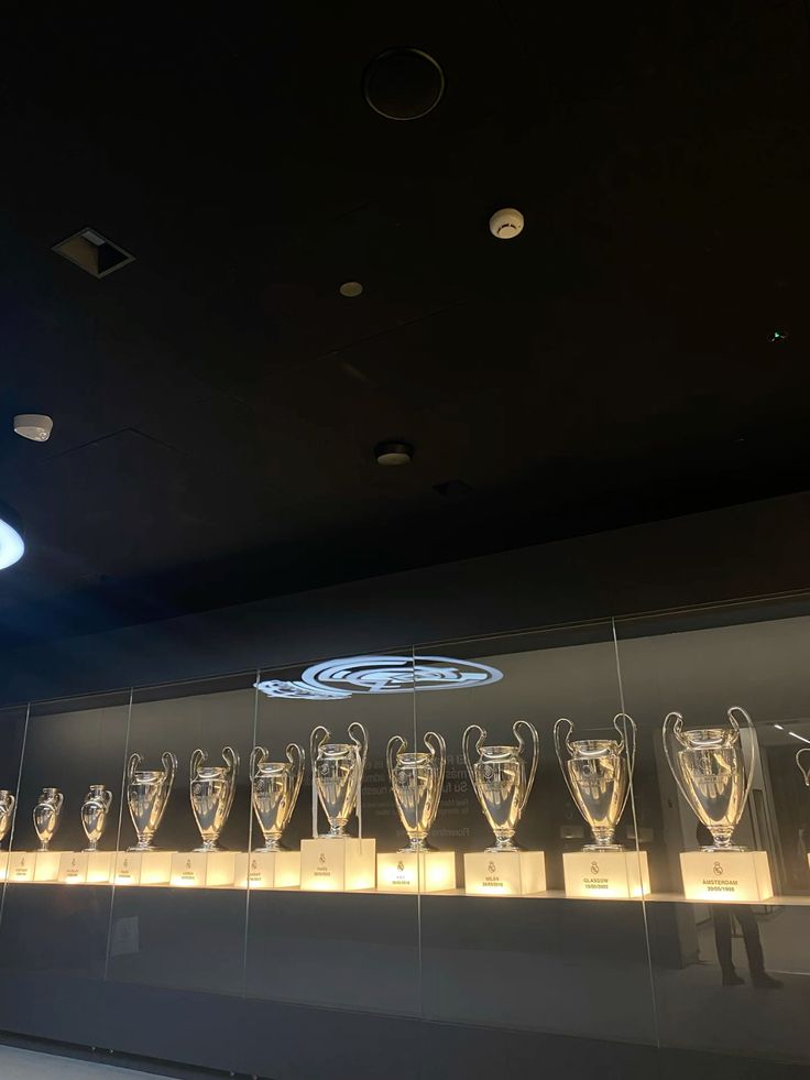 We never chase a dream 💭💭
We designed it ✨️👑🥶
Good morning Madridstas have a great day ahead ❤️🤝