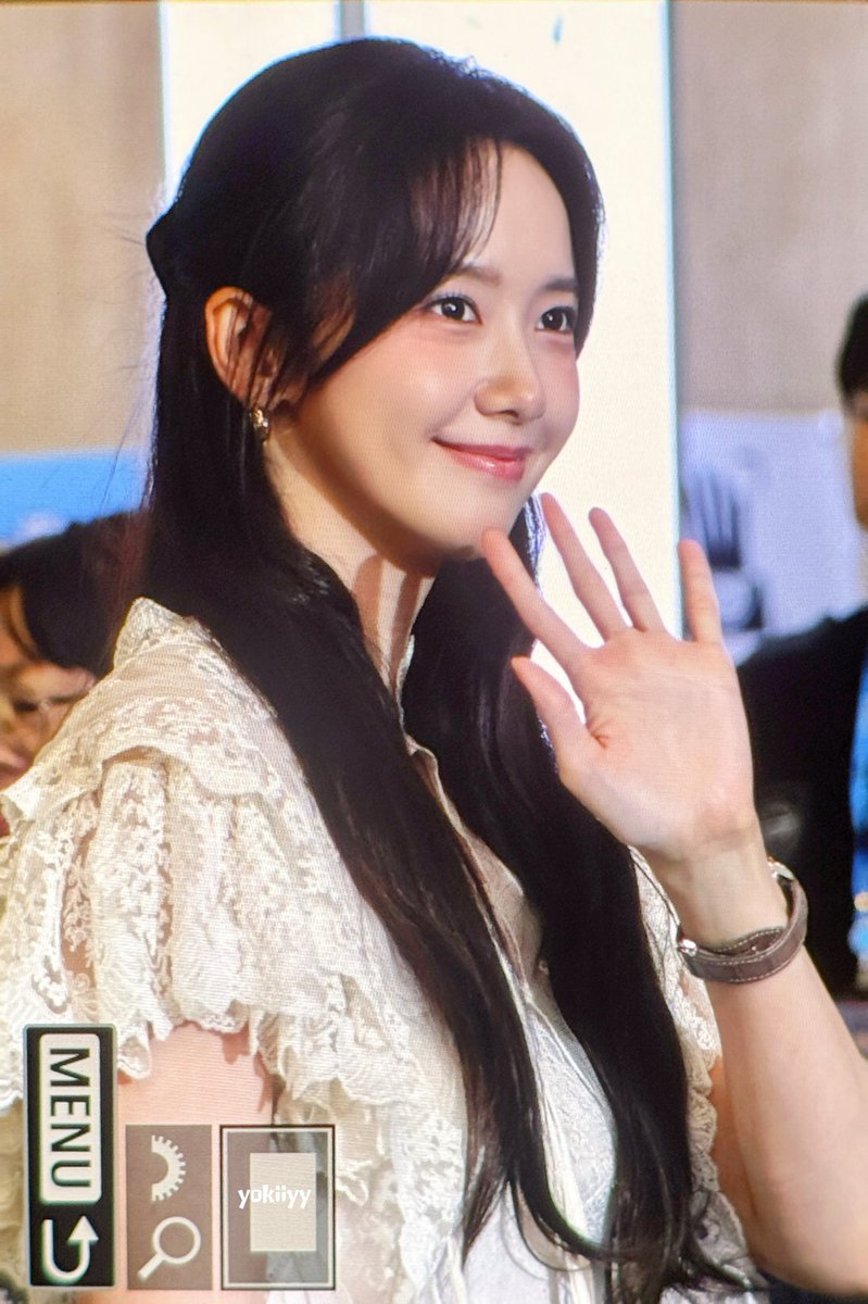 250903
👋🏻

#임윤아 #LimYoonA #윤아 #YoonA