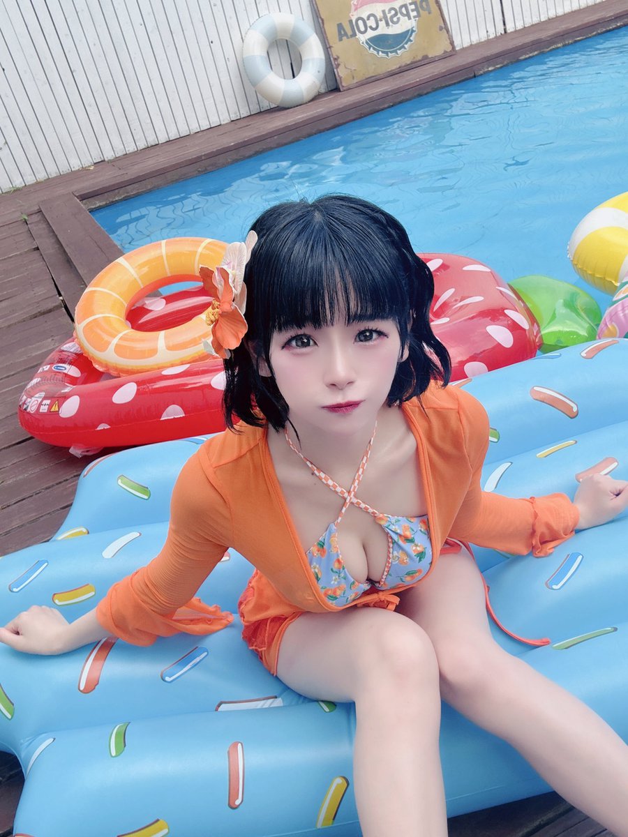 ラストサマーMVチェキ9/8までです(｡・-・｡)🌼.* 水着のチェキめっちゃ