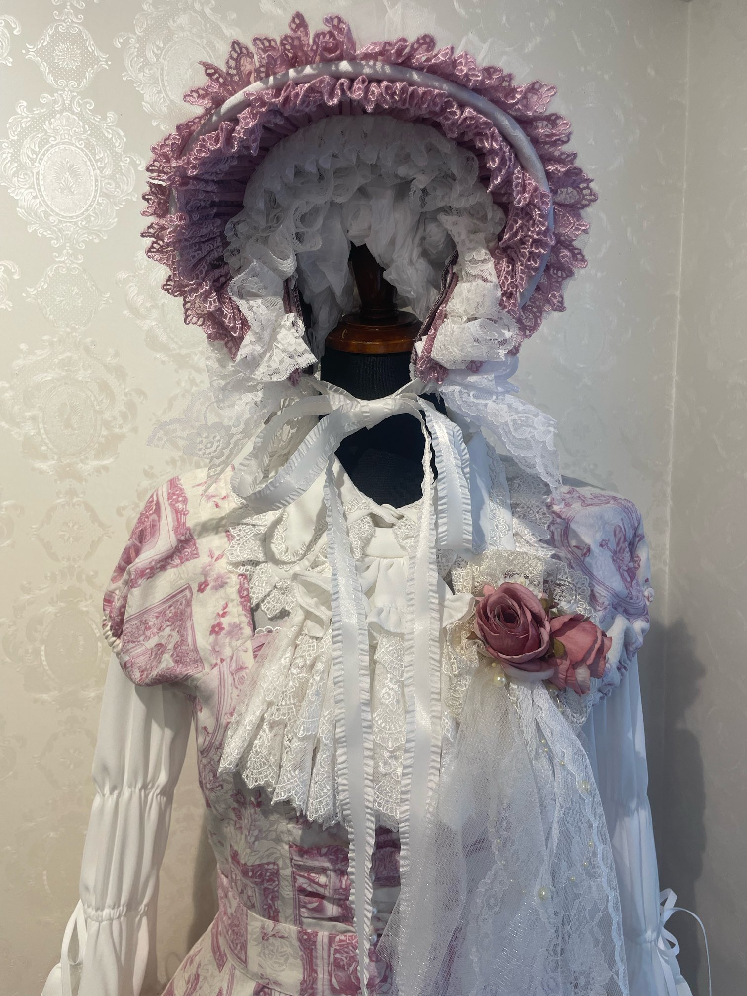 Victorian maiden (@VM_press) / X