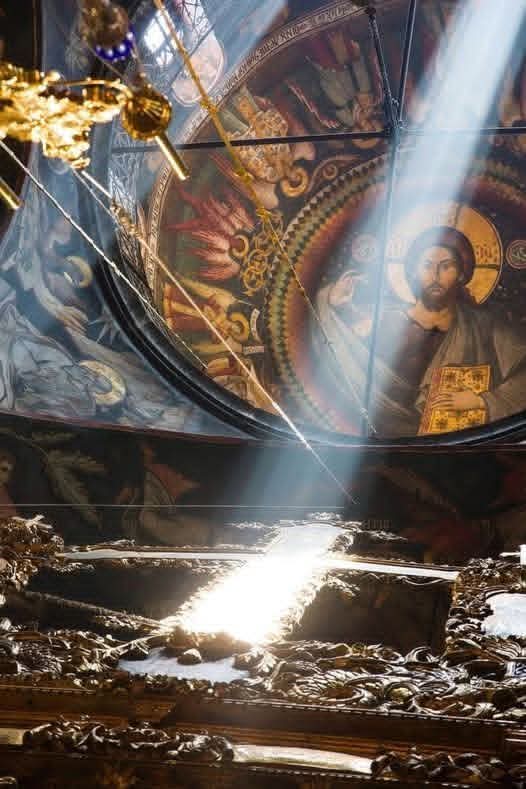 Мудрост Исуса Христа тако је очигледна у његовој науци, да ако би је ко хтео доказивати, било би то исто као кад би ко покушао да доказује да сунце светли.
Свети Инокентије, арх. Херсонски