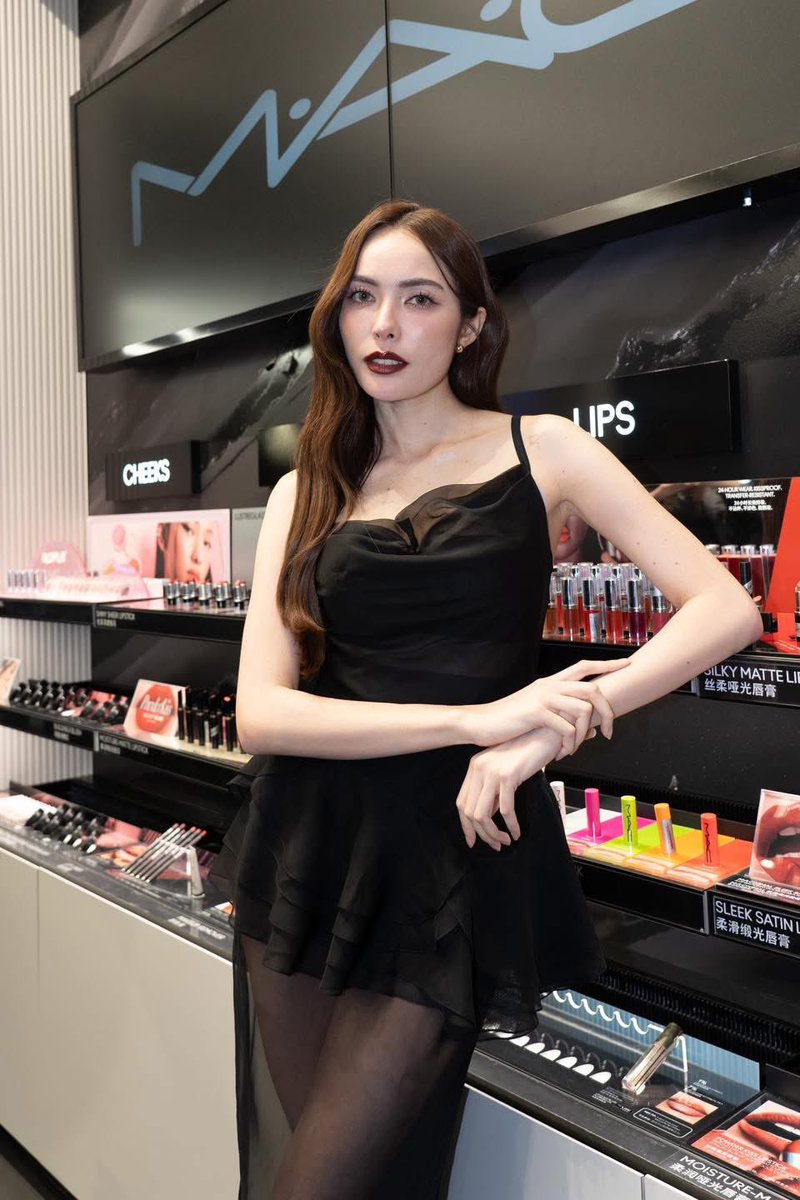 itscharlotty Official Fan (Smiley) ☺️ (@itscharlottyfam) on Twitter photo ✨BOOST ENGAGEMENT FOR CHARLOTTE AUSTIN✨
📍M•A•C Cosmetics
Please Like❤️& Comment💬 & share📤
Instagram Reels 🔗 : -
TikTok 🔗 : -
Facebook 🔗 : facebook.com/share/p/19S4nz…
#MACLipStylingXCharlotte
STYLE YOUR LIPS MAC W CL
#ชาล็อตออสติน #CharlotteAustin
<a href="/itscharlotty/">Charlotte Austin</a> ✨BOOST ENGAGEMENT FOR CHARLOTTE AUSTIN✨
📍M•A•C Cosmetics
Please Like❤️& Comment💬 & share📤
Instagram Reels 🔗 : -
TikTok 🔗 : -
Facebook 🔗 : facebook.com/share/p/19S4nz…
#MACLipStylingXCharlotte
STYLE YOUR LIPS MAC W CL
#ชาล็อตออสติน #CharlotteAustin
<a href="/itscharlotty/">Charlotte Austin</a>