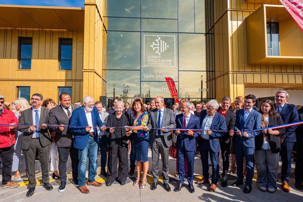 Ce n’est pas tous les jours qu’on ouvre un nouveau lycée ! Celui d’Auterive inauguré hier est le 10è depuis 2016 et cela m’émeut toujours. J’ai proposé qu’il porte le nom de Lydie Salvayre, une femme de courage et de transmission. Belle route aux 1050 lycéens qui vont y étudier.