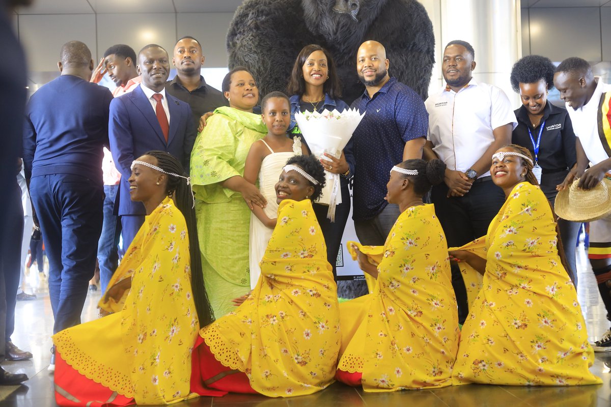 The princess of Tooro - Nsemere Komuntale, is in Uganda ahead of the Ekyooto Ha Mpango.

The Ekyooto Ha Mpango ceremony is a cultural gala held annually in Fort Portal, Tooro Kingdom, to celebrate the coronation of the King of Tooro. 

Rooted in the symbolism of Ekyooto - the