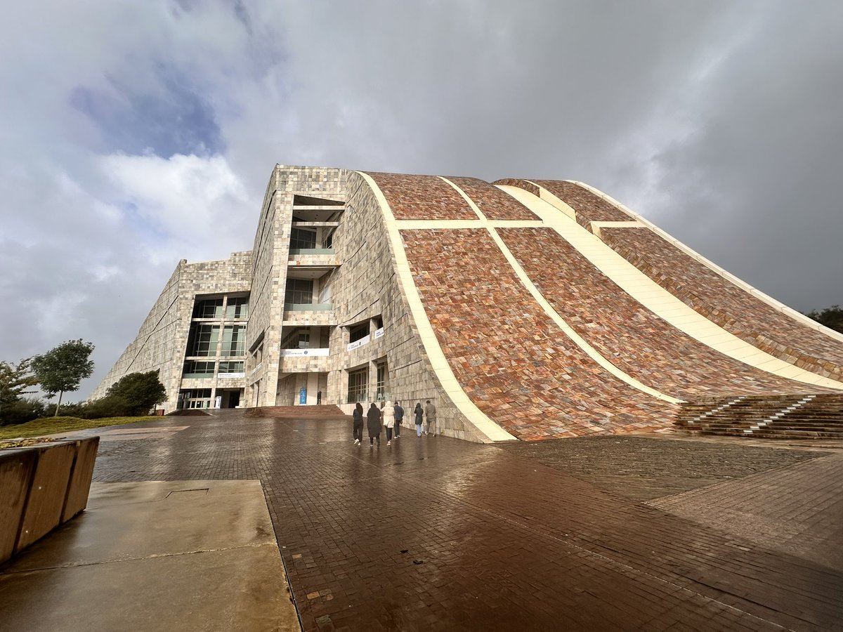 📍 Todo preparado na Cidade da Cultura para recibir aos novos docentes de Infantil e Primaria!

A Xornada de Benvida arrinca con ilusión e compromiso.
<a href="/Xunta/">Xunta de Galicia</a> @CAFIGalicia <a href="/cfracoruna/">CFR A Coruña</a> <a href="/CfrFerrol/">CFR de Ferrol</a> <a href="/CFRLugo/">Centro de Formación e Recursos de Lugo</a> <a href="/cfrourense/">CFROurense</a> <a href="/CfrdePontevedra/">CFR de Pontevedra</a> <a href="/CFRdeVigo/">CFRdeVigo</a> 
#BenvidaDocente #Infantil #Primaria