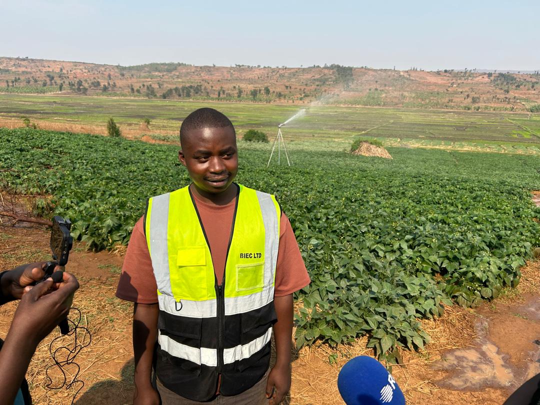 AlexisNyandwi12's tweet image. Transforming Farming in Kayonza with #SAIPII

During our media tour in Kayonza, we witnessed how the Sustainable Agriculture Intensification and Food Security Project II, funded by @GAFSPfund through @WorldBank, is revolutionizing irrigation access for farmers.

At #BIEC Ltd,…
