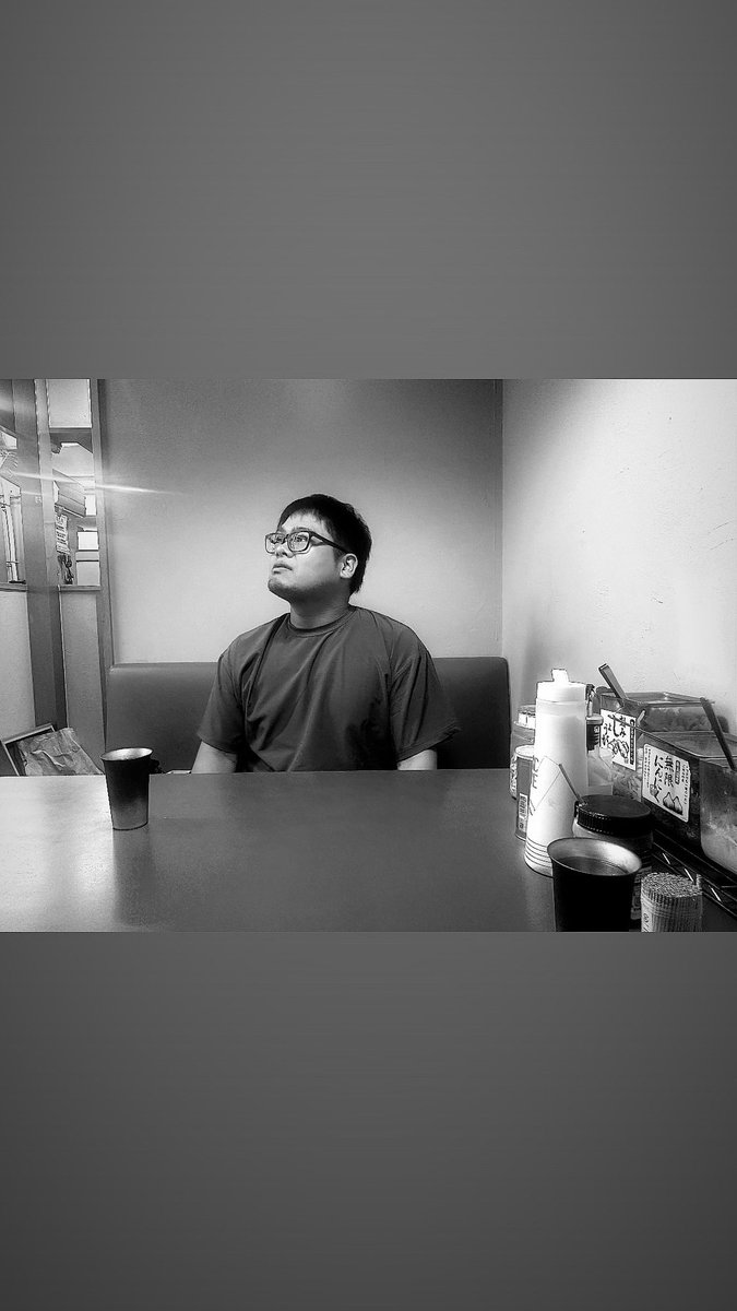 tencho0604's tweet photo. 昨日の夜誇味山に来た人といまも一緒なんだがw https://t.co/bMAc7DxPks