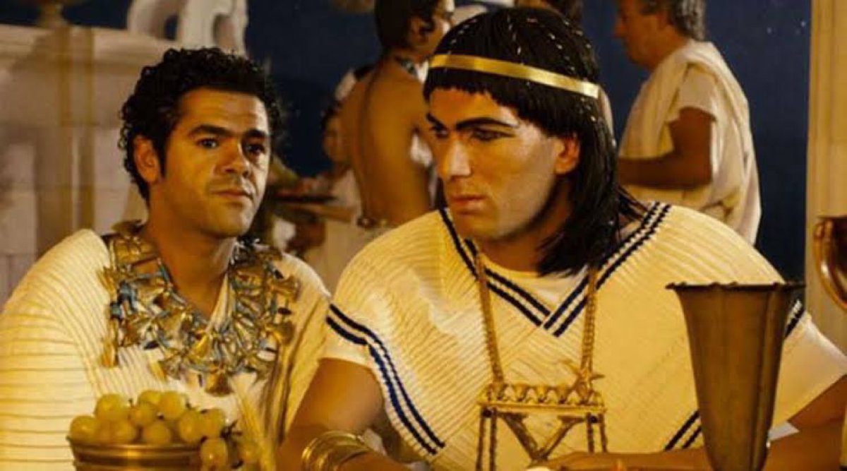 Footballers who featured in movies

A Thread 🧵