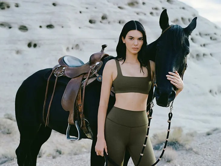 Kendall Jenner and ALO Showcase a New Green Olive Colorway - Read more here: designscene.net/2025/09/kendal…

For its new Fall 2025 campaign, ALO has collaborated with #KendallJenner to introduce a new Green Olive colorway. The brand’s latest release follows a previous launch and feature