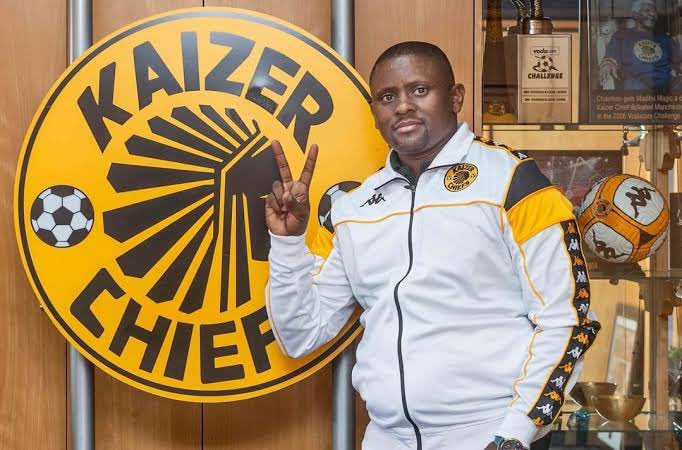 🚨Kaizer Chiefs Head of Scouting &amp; Recruitment, Tera Maliwa, shares his frustration🗣️

"Transfer windows have become not very easy at all. It’s easy for fans calling for SD and Scouts to be sacked because they didn't make deadline day signings," Maliwa posted on X.

"But panic