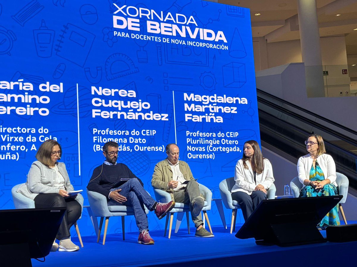 🗣️ Nun coloquio aberto, directores e docentes de recente incorporación compartiron experiencias valiosas que amosaron o valor da rede profesional e do acompañamento real.