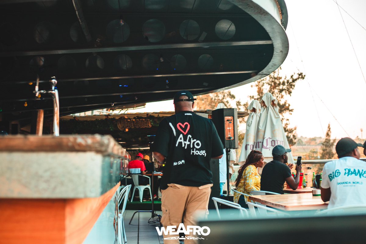 we_afro's tweet image. 