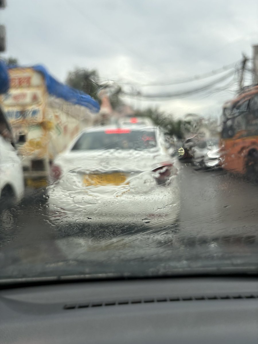 adv_Sandeep77's tweet photo. @dtptraffic - Traffic jam near Manglapuri near Kali Mata mandir. Pla deploy someone https://t.co/OOc3Yh816u
