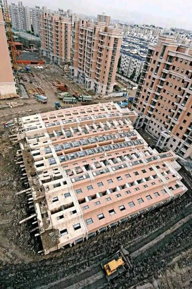 Urbanización San Jacobo tweet media
