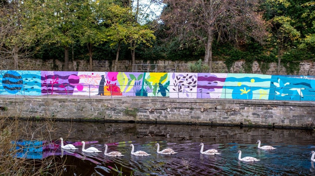 Our #ArtRoots programme is now open for funding applications 🎨

ArtRoots offers grants of up to £6,000 to enable communities to produce art projects along their local, traffic-free #NationalCycleNetwork routes 🦢

Find out more ➡️ buff.ly/qMgq1n1