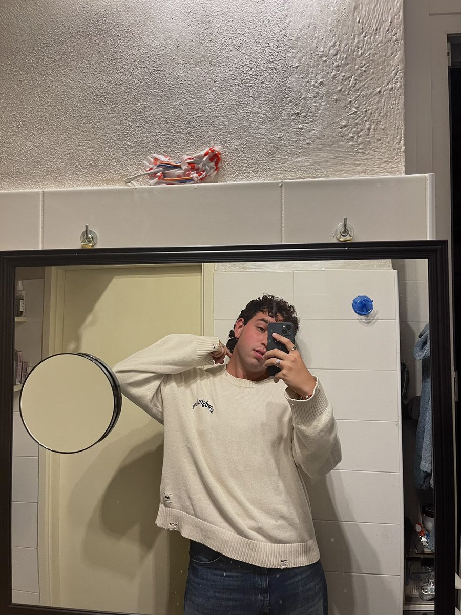 ritirato fuori maglioncino carino