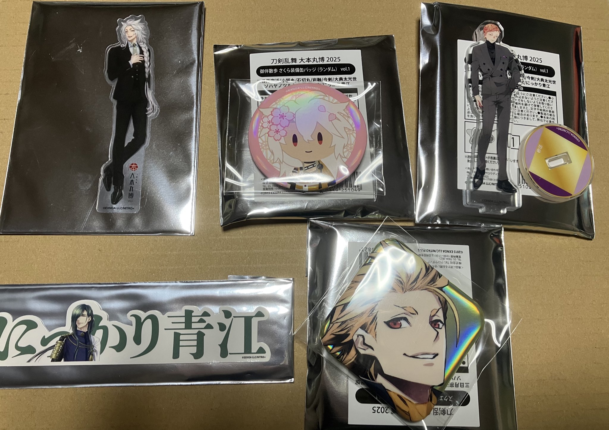 大本丸博 刀剣乱舞 後家兼光 ミニアクスタ スクエア缶バッジ セット K-BOOKS GAME館プラス on X: 