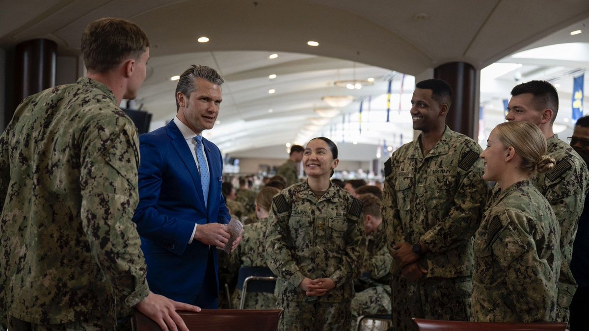 Defense Sec. Hegseth has approved deploying up to 600 military lawyers, including both military personnel and civilians, to the Justice Department to serve as temporary immigration judges. 

The first group of 150 attorneys is expected to be identified by next week.
(Open Source