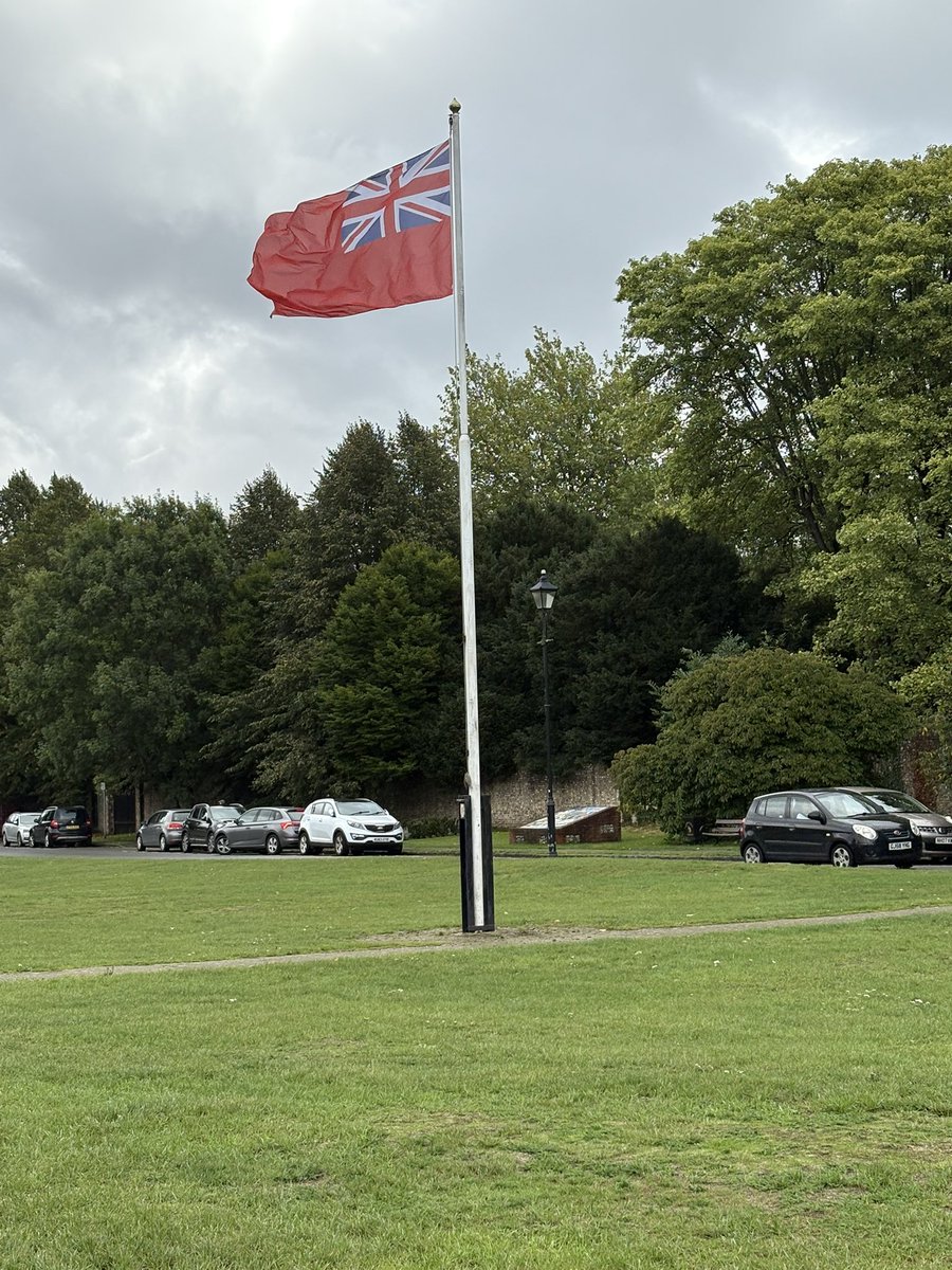 Paul Butterworth (@shippingbutters) on Twitter photo Very good to see the Red Ensign flying on the <a href="/RCParishCouncil/">Rowlands Castle PC</a> flagpole, in support of <a href="/Seafarers_KGFS/">The Seafarers' Charity</a> campaign #FTRE Fly The Red Ensign on this #MerchantNavyDay 👏🏻 Very good to see the Red Ensign flying on the <a href="/RCParishCouncil/">Rowlands Castle PC</a> flagpole, in support of <a href="/Seafarers_KGFS/">The Seafarers' Charity</a> campaign #FTRE Fly The Red Ensign on this #MerchantNavyDay 👏🏻