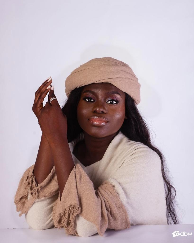 Teens Pray Version design 

I was really happy about the ideation of this particular design. The ideation came from holy spirit and I realized I've seen something like this before in the last slide and the sound I used for this post.

The idea was to show Jesus as the savior,...