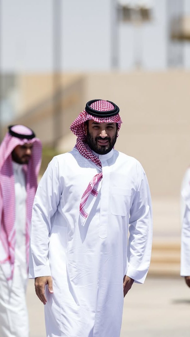 الله يحفظك 🇸🇦💚
#محمد_بن_سلمان