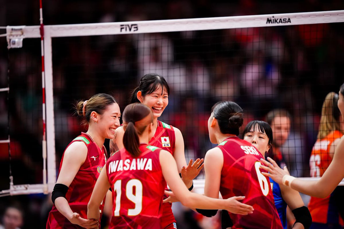 🇯🇵 JAPAN ADVANCES TO THE SEMIFINALS AFTER ELIMINATING 🇳🇱 NETHERLANDS IN A FIVE-SET THRILLER IN 2025 WORLD CHAMPIONSHIP! 

THEY REMAIN THE ONLY ASIAN TEAM LEFT IN THE TOURNAMENT! 🔥