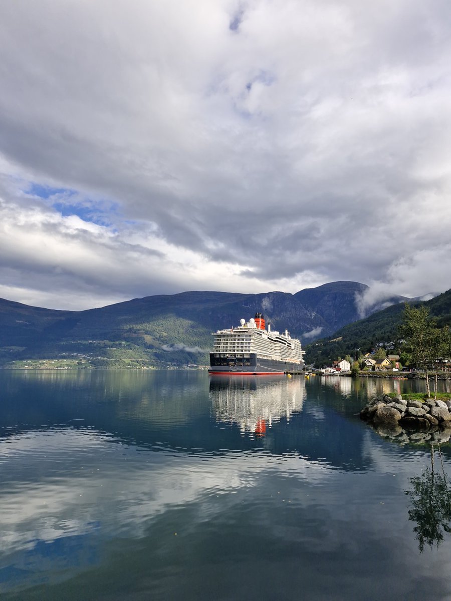 Every time we come here, the scenery just blows our minds. Stunning.