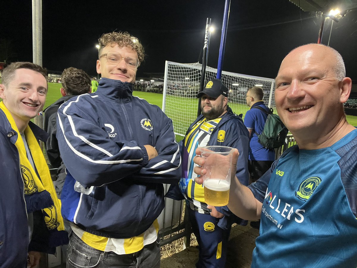 alanjwills's tweet image. Hampton (A) - By far the best away trip and performance of the four this season. Great night with solid effort from the team. Still unbeaten on grass! 😉
@TUFC1899 @NatObsPod @TalkingTorquay @TORQUAYTALK #TUFC #COYY #DHAS