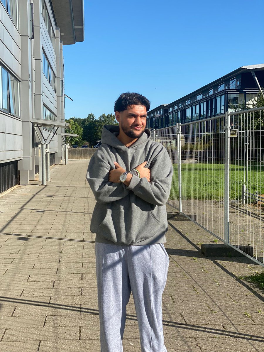 zaaz🇮🇶🇩🇰 tweet media