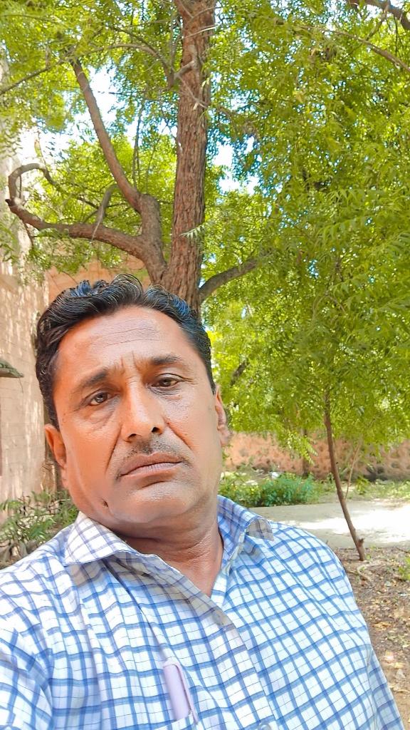 UMMEDA RAM BRIJWAL (@brijwalummeda) on Twitter photo अंधेरा चाहे जितना भी घना हो, 
रोशनी उसे मिटा ही देती है 
संघर्ष चाहे जितने भी कठिन हों 
उम्मीद उन्हें पार कर ही जाती है.. अंधेरा चाहे जितना भी घना हो, 
रोशनी उसे मिटा ही देती है 
संघर्ष चाहे जितने भी कठिन हों 
उम्मीद उन्हें पार कर ही जाती है..