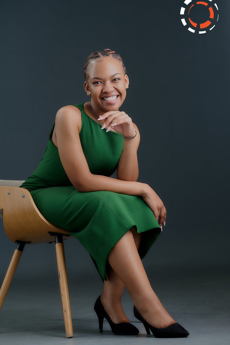A smile that inspires! ✨ It was a joy to photograph <a href="/vivian_j_joseph/">Vivian J Joseph</a> , a passionate health advocate dedicated to supporting children and adolescents at Watoto Africa Initiative. She's a true leader in youth public health. 
#HealthAdvocacy #YouthEmpowerment #PublicHealth