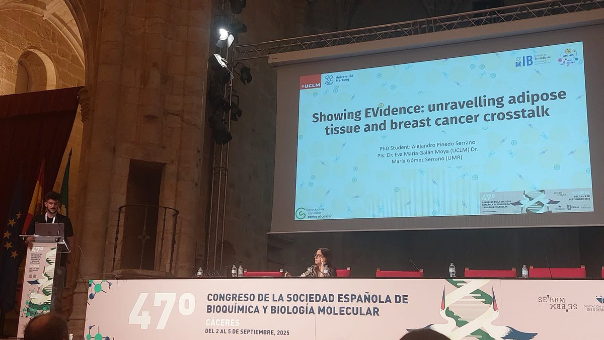 EvaGalanMoya's tweet image. Our super Alex Pinedo is at the #47congresosebbm presenting part of this thesis work done in Germany under the supervision of @Mery_PipiS…and he nailed it! #ProudPI 
@contracancerINV @uclm_es @SEBBM_es
