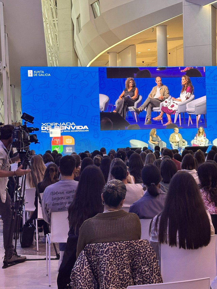 Mesa redonda na Xornada de Benvida: coñecemos os programas clave da <a href="/Xunta/">Xunta de Galicia</a> para Infantil e Primaria, en áreas como innovación educativa, formación profesional e xestión de centros.

Un espazo de orientación e información esencial para o novo profesorado.


#BenvidaDocente