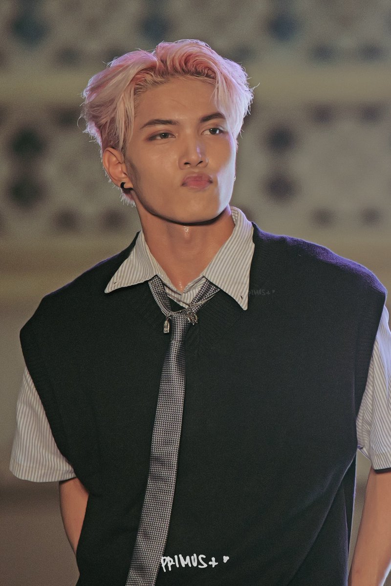 primusplus's tweet image. 250828 📸 NEW:ID JOM
PMCC @ ADAMSON UNIVERSITY

NEWID SETS PMCC ADU STAGE
#NEWIDXPPopMusicAndCultureCaravan 
#PMCC #PMCCatADU

#NewID_Jom @jomaceronn 
#New_ID @official_newID