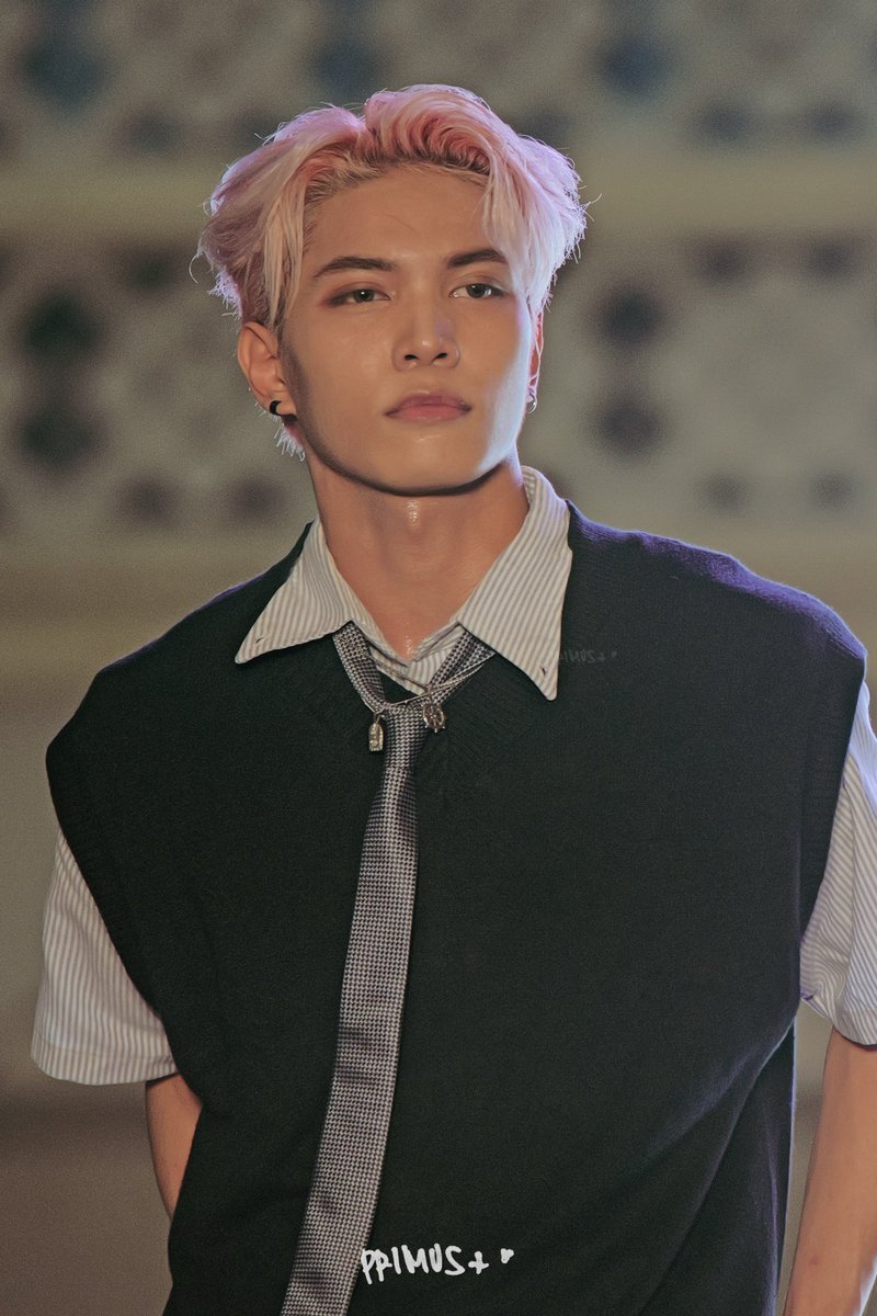 primusplus's tweet image. 250828 📸 NEW:ID JOM
PMCC @ ADAMSON UNIVERSITY

NEWID SETS PMCC ADU STAGE
#NEWIDXPPopMusicAndCultureCaravan 
#PMCC #PMCCatADU

#NewID_Jom @jomaceronn 
#New_ID @official_newID