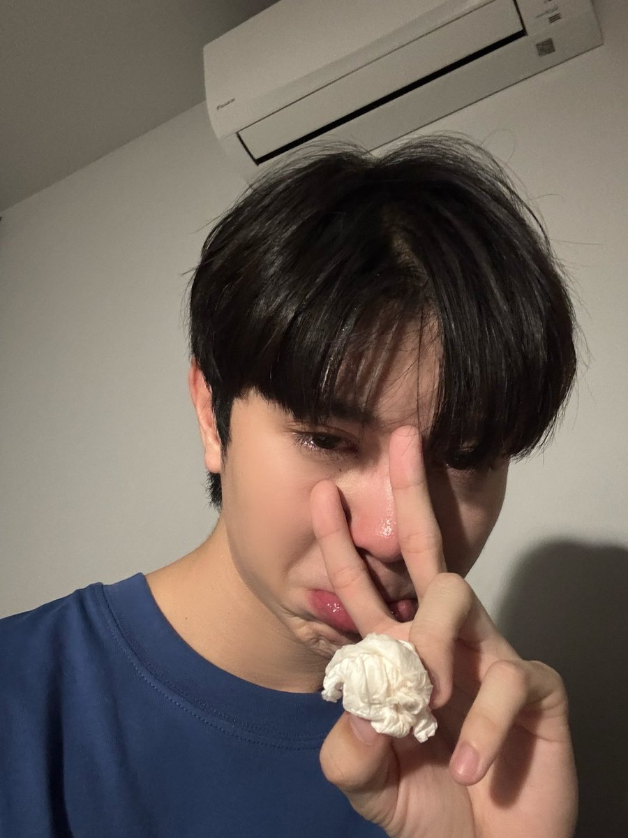 bayu ✱ tweet media