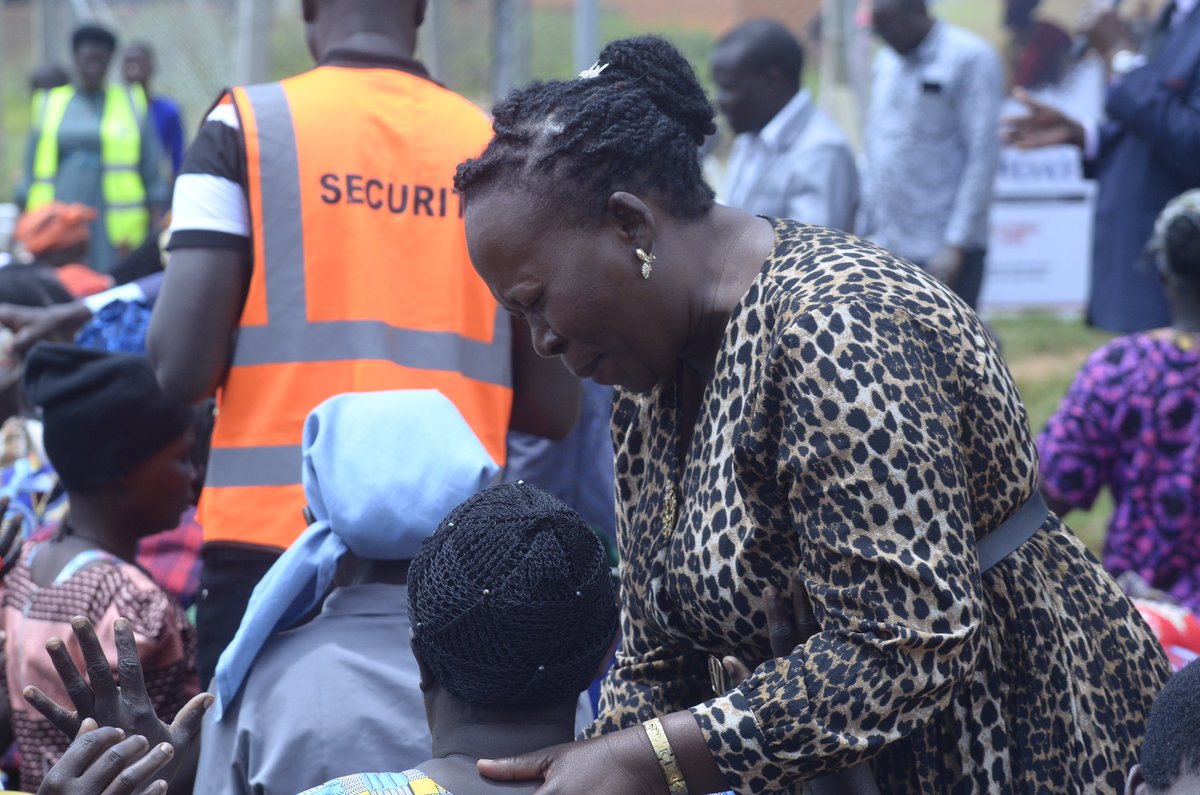 EMPOWERED WOMEN EMPOWERING WOMEN—FOR CHRIST
Faith-filled women lift others—through prayer, love, and testimony. One woman in Christ becomes a lighthouse for many. 🕊️ #EmpoweredForChrist #PAGUganda #FaithInAction 
Follow us paguganda.org