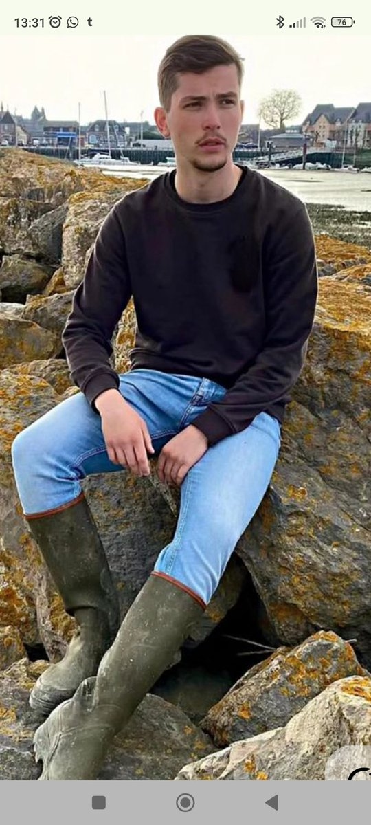 Boots Bondage tweet media