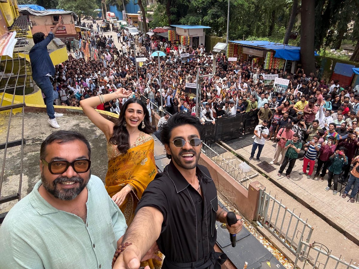 punjabkesari's tweet image. Experience the madness as #AnuragKashyap’s Nishaanchi trailer lights up the iconic Gaiety Galaxy in Mumbai! 🌟 Starring The Man Amongst The Boys #AaishvaryThackeray and Vedika Pinto, the fan frenzy says it all. 💥 Hitting cinemas September 19, 2025.