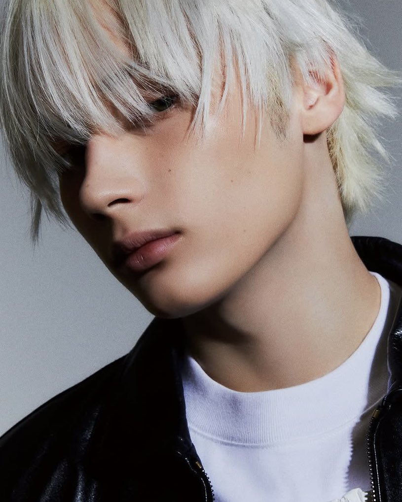 hyukalooks's tweet image. ꒰ა ✮ ໒꒱