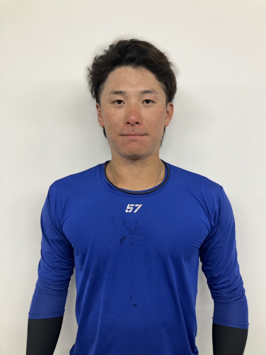 ファーム遠征先の仙台から到着！💪

#東妻純平 選手
#マツダスタジアム
#横浜奪首
#全横浜で戦え  
#baystars