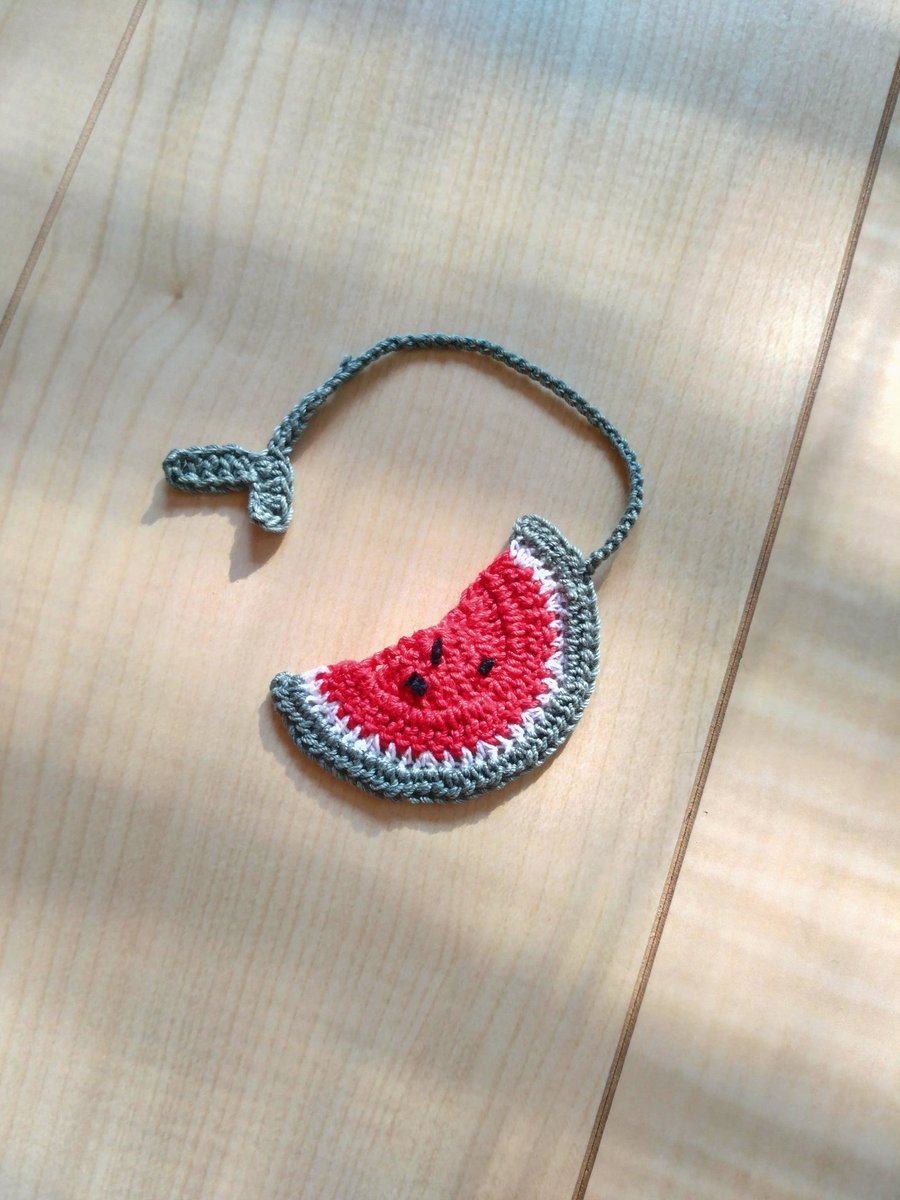 【ふりつづみ天鼓堂 新作】

🍉スイカの栞
🍉スイカのクリップ（あるだけ）

新たに「支援者」の方に製作してもらいました！
売り上げは全額をそのまま、パレスチナへの寄付とします🇵🇸

＊制作にかかる費用は、材料費も含めてすべて製作者の持ち出しです。

#StopGazaGenocide 
#freepalestine